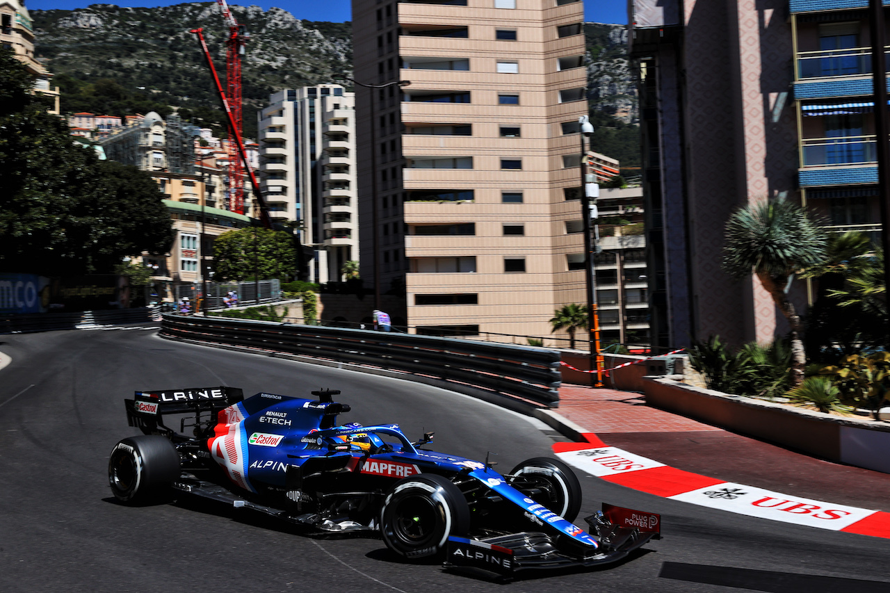 GP MONACO, Fernando Alonso (ESP) Alpine F1 Team A521.
20.05.2021. Formula 1 World Championship, Rd 5, Monaco Grand Prix, Monte Carlo, Monaco, Practice Day.
- www.xpbimages.com, EMail: requests@xpbimages.com © Copyright: Batchelor / XPB Images