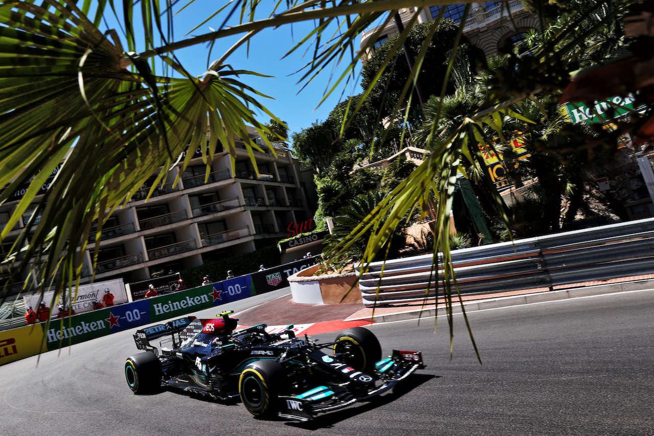 GP MONACO, Valtteri Bottas (FIN) Mercedes AMG F1 W12.
20.05.2021. Formula 1 World Championship, Rd 5, Monaco Grand Prix, Monte Carlo, Monaco, Practice Day.
- www.xpbimages.com, EMail: requests@xpbimages.com © Copyright: Batchelor / XPB Images