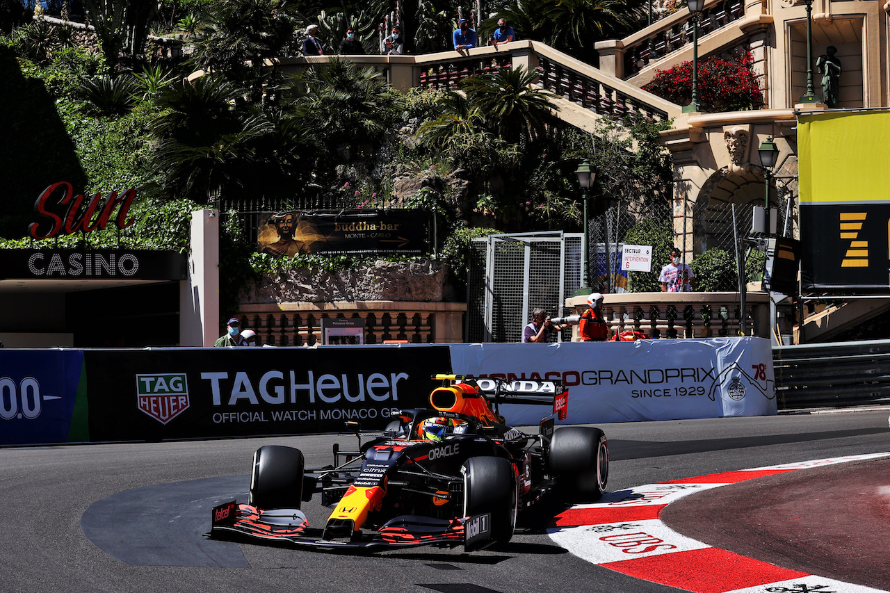 GP MONACO, Sergio Perez (MEX) Red Bull Racing RB16B.
20.05.2021. Formula 1 World Championship, Rd 5, Monaco Grand Prix, Monte Carlo, Monaco, Practice Day.
- www.xpbimages.com, EMail: requests@xpbimages.com © Copyright: Batchelor / XPB Images