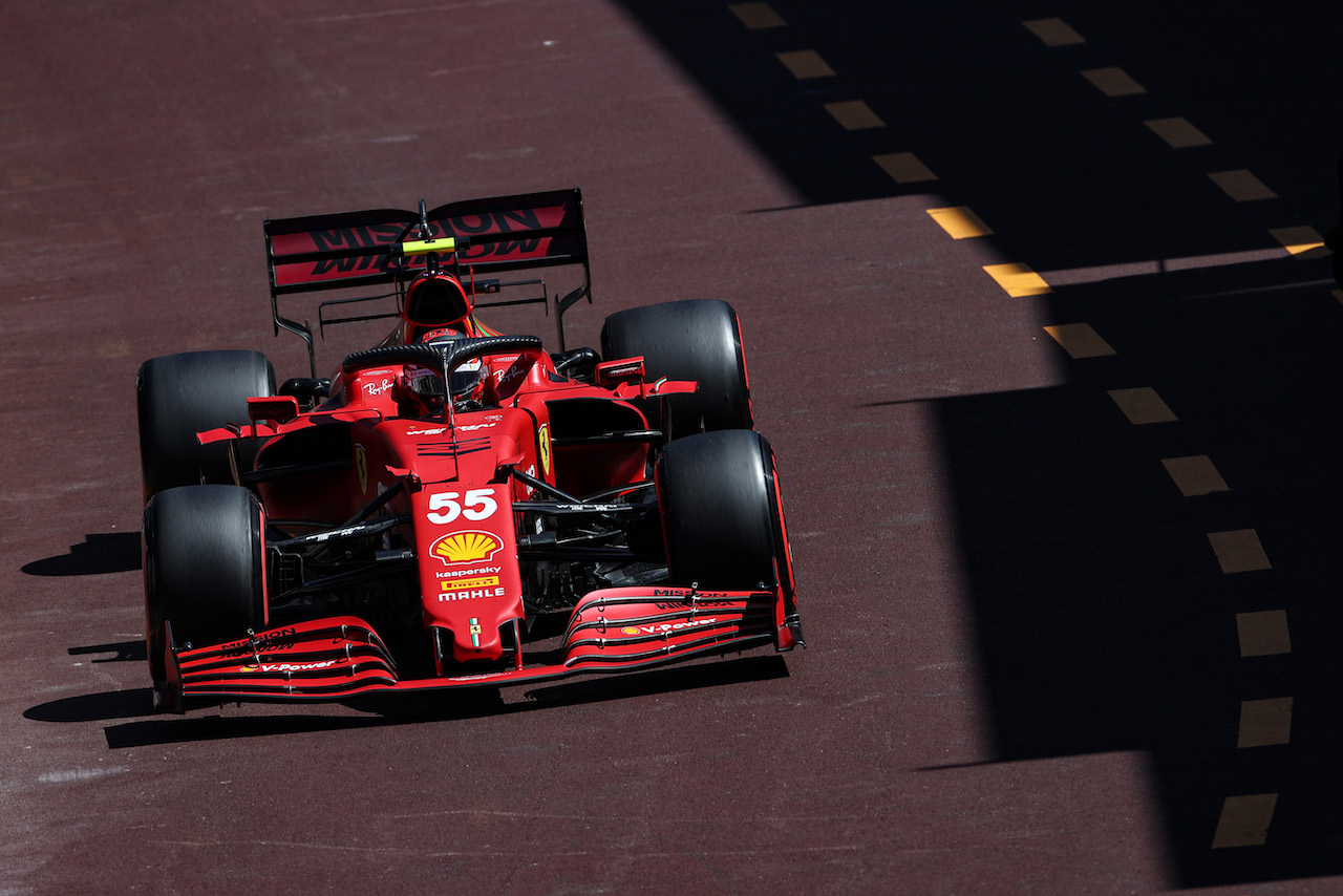 GP MONACO, Carlos Sainz Jr (ESP) Ferrari SF-21.
20.05.2021. Formula 1 World Championship, Rd 5, Monaco Grand Prix, Monte Carlo, Monaco, Practice Day.
- www.xpbimages.com, EMail: requests@xpbimages.com © Copyright: Charniaux / XPB Images