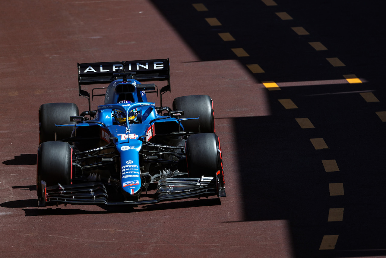 GP MONACO, Fernando Alonso (ESP) Alpine F1 Team A521.
20.05.2021. Formula 1 World Championship, Rd 5, Monaco Grand Prix, Monte Carlo, Monaco, Practice Day.
- www.xpbimages.com, EMail: requests@xpbimages.com © Copyright: Charniaux / XPB Images