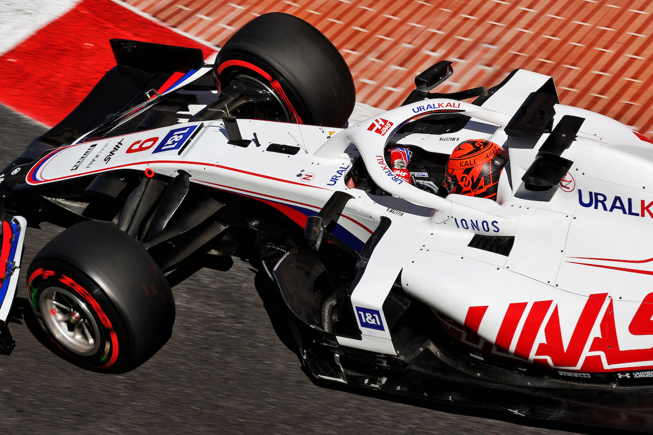 GP MONACO, Nikita Mazepin (RUS) Haas F1 Team VF-21.
20.05.2021. Formula 1 World Championship, Rd 5, Monaco Grand Prix, Monte Carlo, Monaco, Practice Day.
- www.xpbimages.com, EMail: requests@xpbimages.com © Copyright: Batchelor / XPB Images