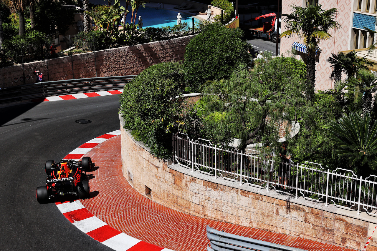 GP MONACO, Max Verstappen (NLD) Red Bull Racing RB16B.
20.05.2021. Formula 1 World Championship, Rd 5, Monaco Grand Prix, Monte Carlo, Monaco, Practice Day.
- www.xpbimages.com, EMail: requests@xpbimages.com © Copyright: Batchelor / XPB Images