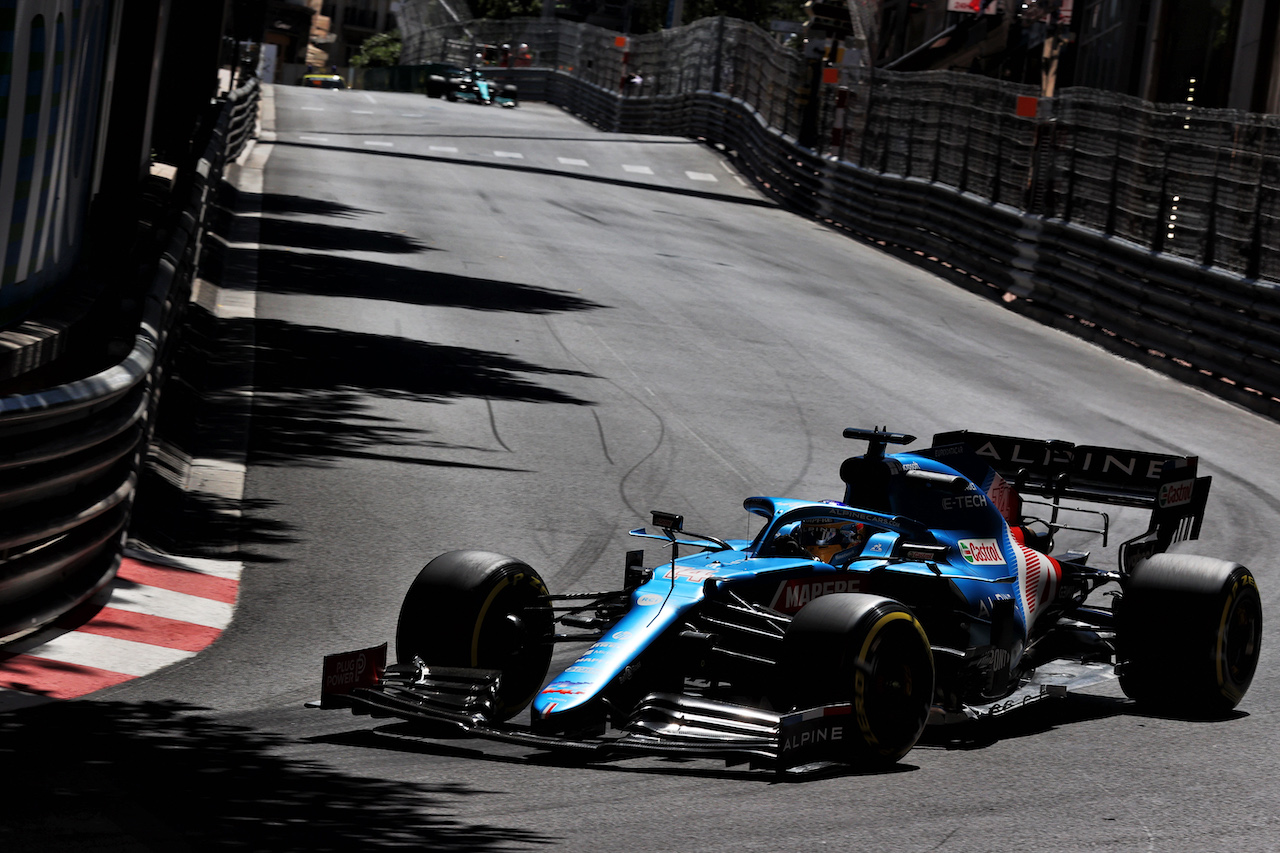 GP MONACO, Fernando Alonso (ESP) Alpine F1 Team A521.
20.05.2021. Formula 1 World Championship, Rd 5, Monaco Grand Prix, Monte Carlo, Monaco, Practice Day.
- www.xpbimages.com, EMail: requests@xpbimages.com © Copyright: Batchelor / XPB Images