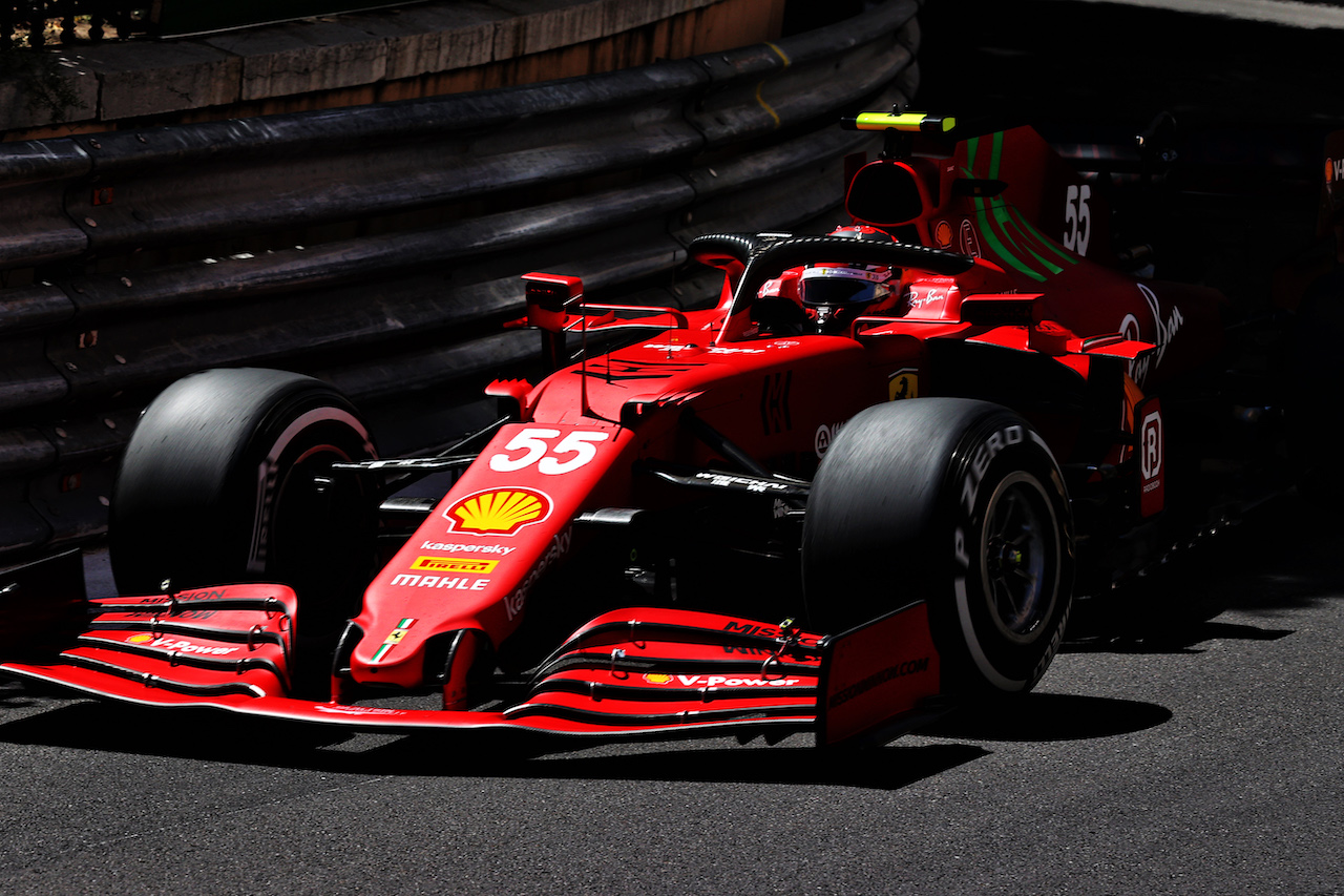 GP MONACO, Carlos Sainz Jr (ESP) Ferrari SF-21.
20.05.2021. Formula 1 World Championship, Rd 5, Monaco Grand Prix, Monte Carlo, Monaco, Practice Day.
- www.xpbimages.com, EMail: requests@xpbimages.com © Copyright: Batchelor / XPB Images