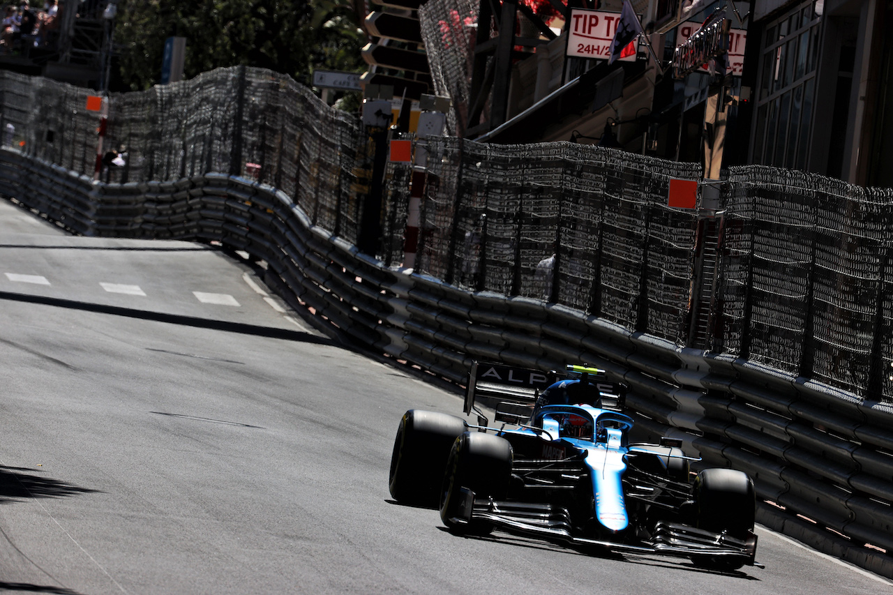 GP MONACO, Esteban Ocon (FRA) Alpine F1 Team A521.
20.05.2021. Formula 1 World Championship, Rd 5, Monaco Grand Prix, Monte Carlo, Monaco, Practice Day.
- www.xpbimages.com, EMail: requests@xpbimages.com © Copyright: Batchelor / XPB Images