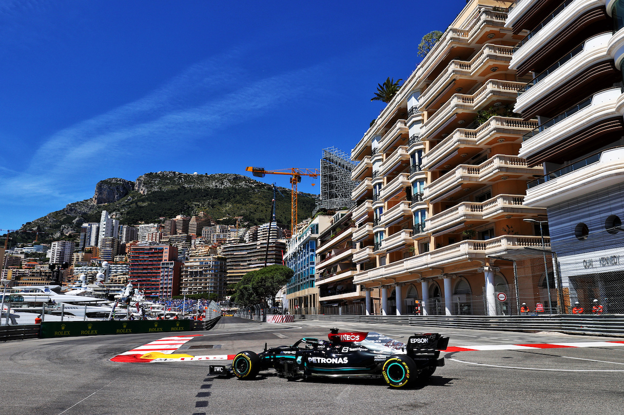 GP MONACO, Lewis Hamilton (GBR) Mercedes AMG F1 W12.
20.05.2021. Formula 1 World Championship, Rd 5, Monaco Grand Prix, Monte Carlo, Monaco, Practice Day.
- www.xpbimages.com, EMail: requests@xpbimages.com © Copyright: Moy / XPB Images