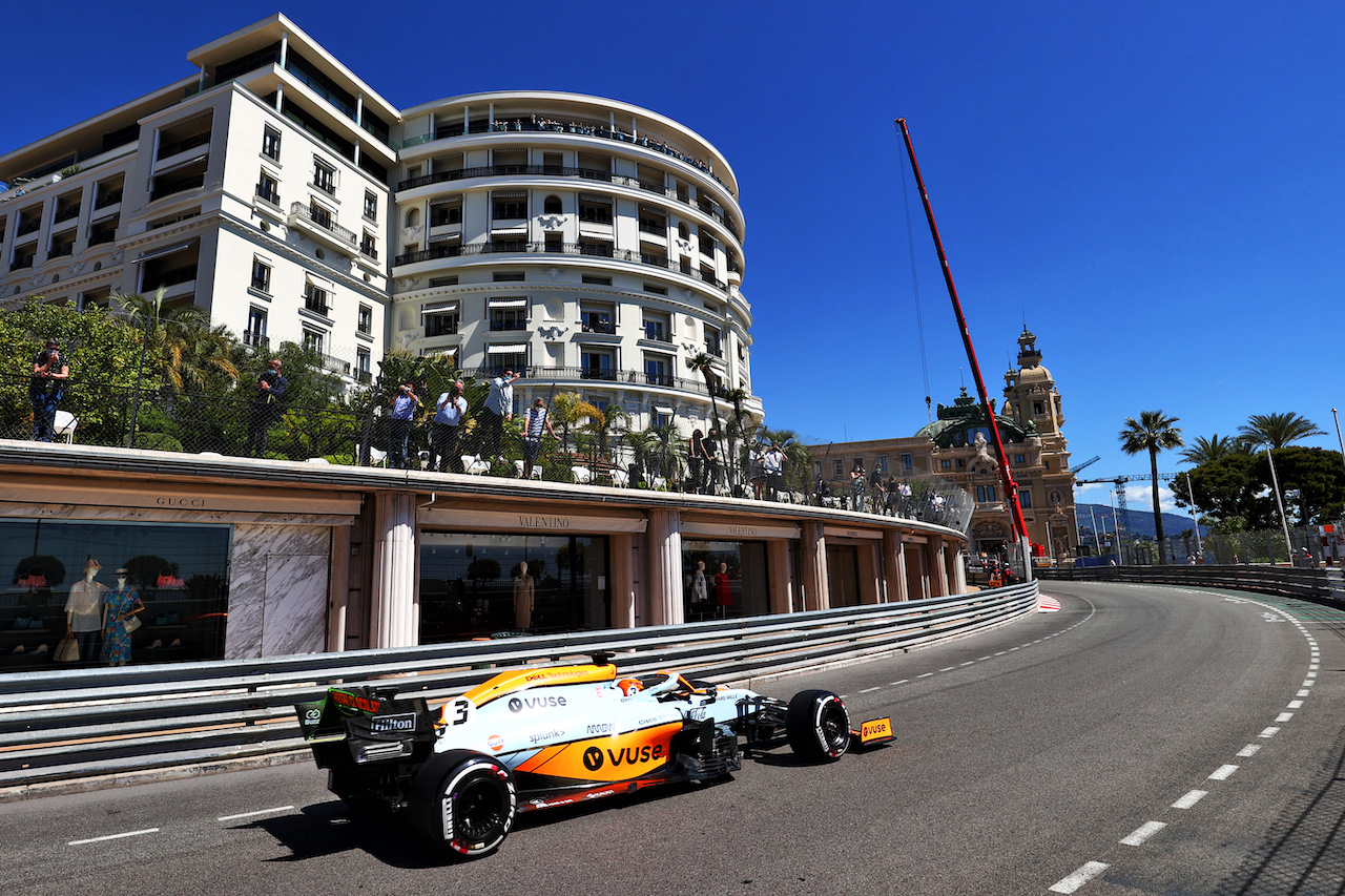 GP MONACO, Daniel Ricciardo (AUS) McLaren MCL35M.
20.05.2021. Formula 1 World Championship, Rd 5, Monaco Grand Prix, Monte Carlo, Monaco, Practice Day.
- www.xpbimages.com, EMail: requests@xpbimages.com © Copyright: Moy / XPB Images