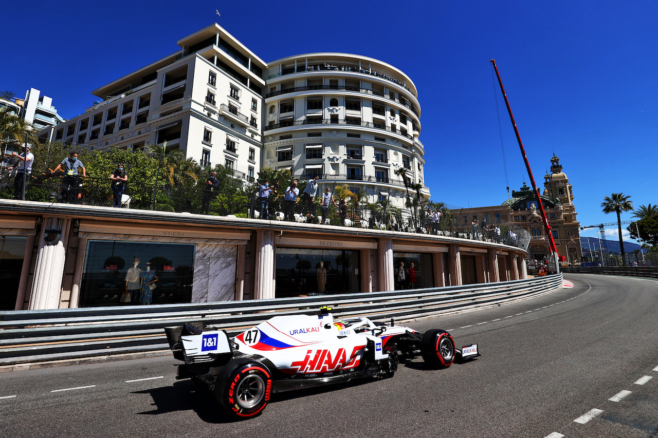 GP MONACO, Mick Schumacher (GER) Haas VF-21.
20.05.2021. Formula 1 World Championship, Rd 5, Monaco Grand Prix, Monte Carlo, Monaco, Practice Day.
- www.xpbimages.com, EMail: requests@xpbimages.com © Copyright: Moy / XPB Images