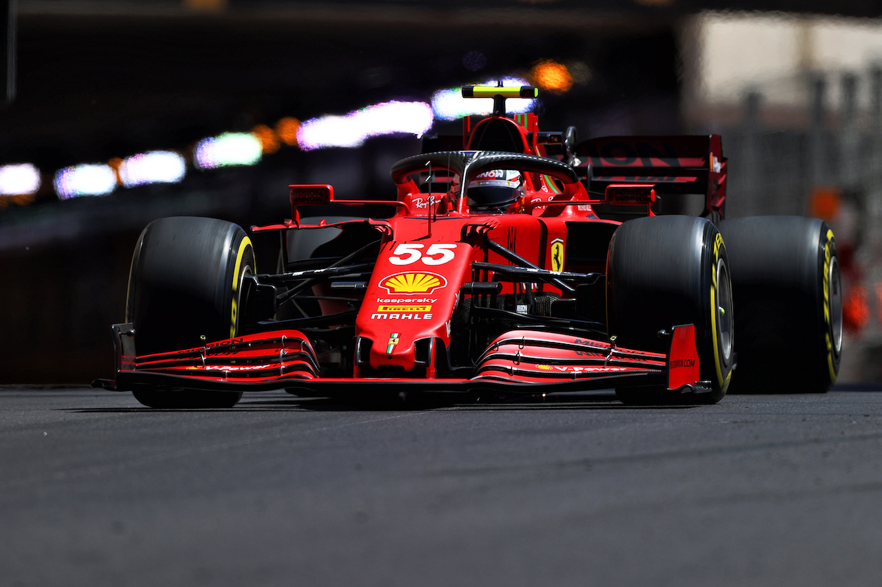 GP MONACO, Carlos Sainz Jr (ESP) Ferrari SF-21.
20.05.2021. Formula 1 World Championship, Rd 5, Monaco Grand Prix, Monte Carlo, Monaco, Practice Day.
- www.xpbimages.com, EMail: requests@xpbimages.com © Copyright: Moy / XPB Images