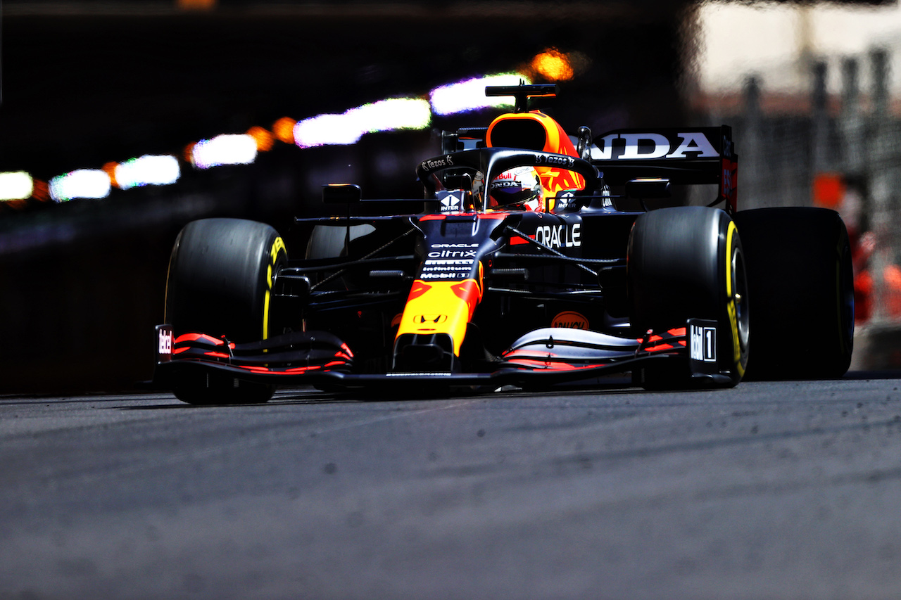 GP MONACO, Max Verstappen (NLD) Red Bull Racing RB16B.
20.05.2021. Formula 1 World Championship, Rd 5, Monaco Grand Prix, Monte Carlo, Monaco, Practice Day.
- www.xpbimages.com, EMail: requests@xpbimages.com © Copyright: Moy / XPB Images