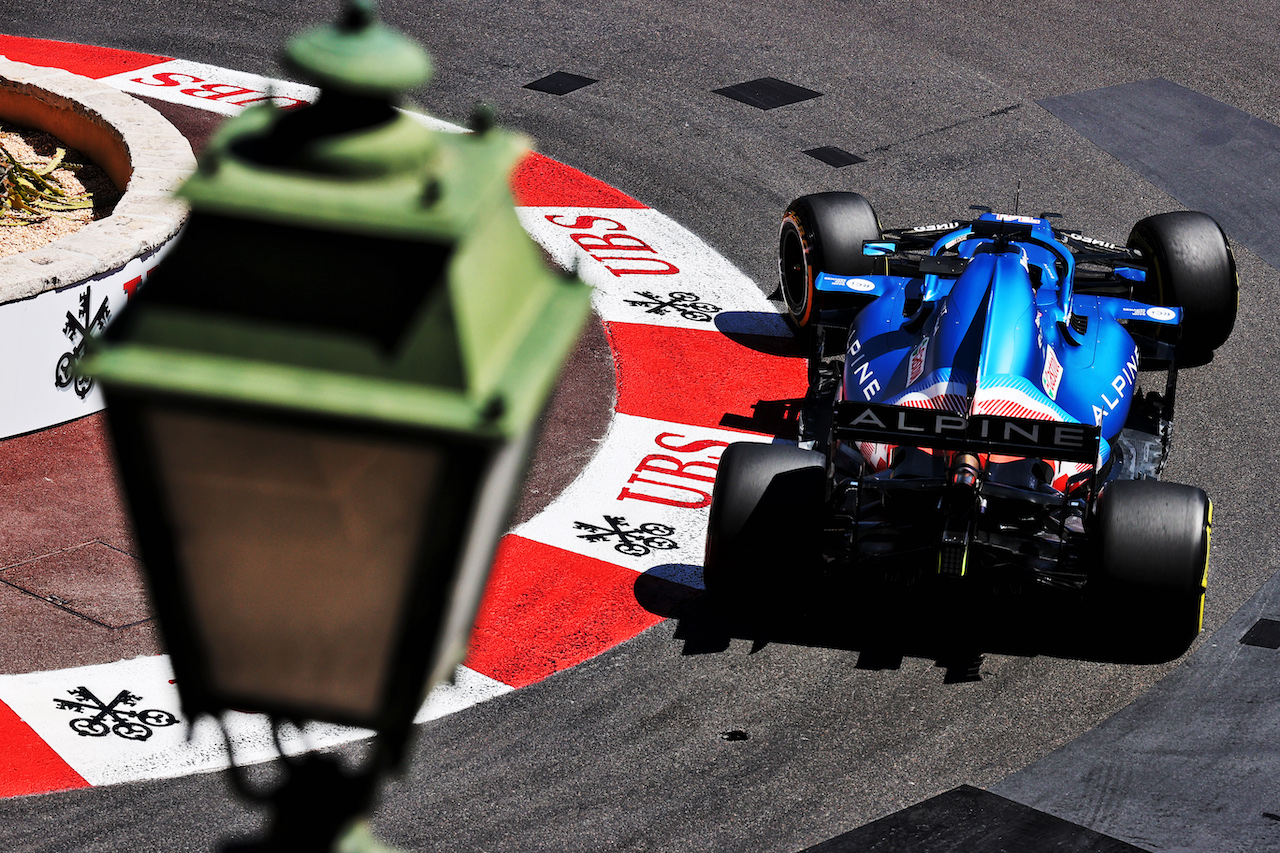 GP MONACO, Fernando Alonso (ESP) Alpine F1 Team A521.
20.05.2021. Formula 1 World Championship, Rd 5, Monaco Grand Prix, Monte Carlo, Monaco, Practice Day.
- www.xpbimages.com, EMail: requests@xpbimages.com © Copyright: Batchelor / XPB Images