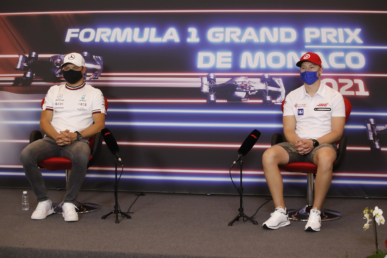 GP MONACO, (L to R): Valtteri Bottas (FIN) Mercedes AMG F1 e Nikita Mazepin (RUS) Haas F1 Team in the FIA Press Conference.
19.05.2021. Formula 1 World Championship, Rd 5, Monaco Grand Prix, Monte Carlo, Monaco, Preparation Day.
- www.xpbimages.com, EMail: requests@xpbimages.com © Copyright: FIA Pool Image for Editorial Use Only