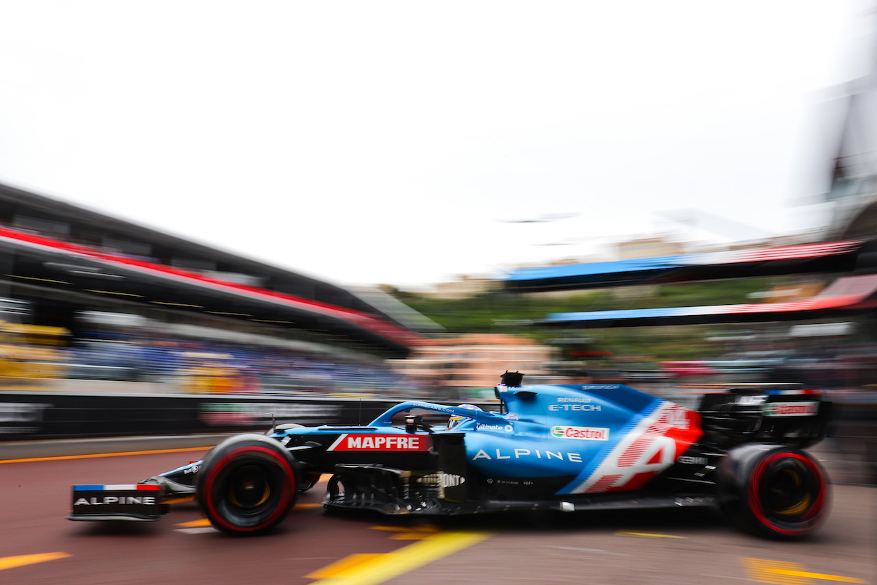 GP MONACO, Fernando Alonso (ESP) Alpine F1 Team A521.
22.05.2021. Formula 1 World Championship, Rd 5, Monaco Grand Prix, Monte Carlo, Monaco, Qualifiche Day.
- www.xpbimages.com, EMail: requests@xpbimages.com © Copyright: Charniaux / XPB Images