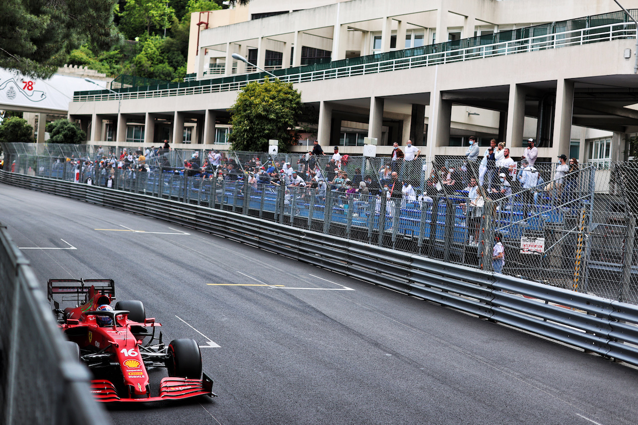 GP MONACO, Charles Leclerc (MON) Ferrari SF-21.
22.05.2021. Formula 1 World Championship, Rd 5, Monaco Grand Prix, Monte Carlo, Monaco, Qualifiche Day.
- www.xpbimages.com, EMail: requests@xpbimages.com © Copyright: Charniaux / XPB Images