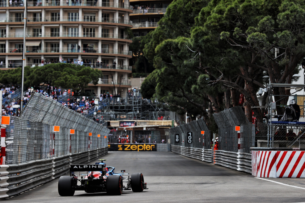 GP MONACO, Esteban Ocon (FRA) Alpine F1 Team A521.
22.05.2021. Formula 1 World Championship, Rd 5, Monaco Grand Prix, Monte Carlo, Monaco, Qualifiche Day.
- www.xpbimages.com, EMail: requests@xpbimages.com © Copyright: Batchelor / XPB Images