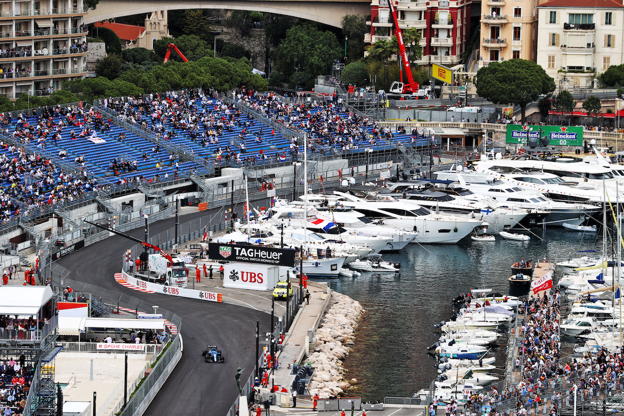 GP MONACO, Fernando Alonso (ESP) Alpine F1 Team A521.
22.05.2021. Formula 1 World Championship, Rd 5, Monaco Grand Prix, Monte Carlo, Monaco, Qualifiche Day.
- www.xpbimages.com, EMail: requests@xpbimages.com © Copyright: Moy / XPB Images