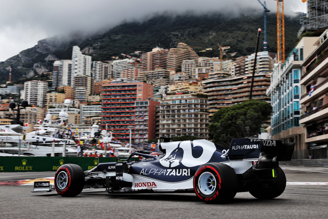 GP MONACO, Yuki Tsunoda (JPN) AlphaTauri AT02.
22.05.2021. Formula 1 World Championship, Rd 5, Monaco Grand Prix, Monte Carlo, Monaco, Qualifiche Day.
- www.xpbimages.com, EMail: requests@xpbimages.com © Copyright: Batchelor / XPB Images