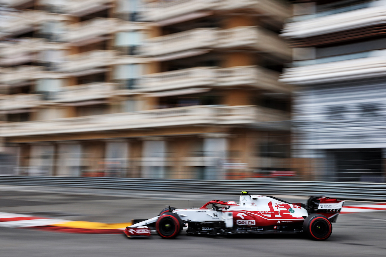 GP MONACO, Antonio Giovinazzi (ITA) Alfa Romeo Racing C41.
22.05.2021. Formula 1 World Championship, Rd 5, Monaco Grand Prix, Monte Carlo, Monaco, Qualifiche Day.
- www.xpbimages.com, EMail: requests@xpbimages.com © Copyright: Batchelor / XPB Images