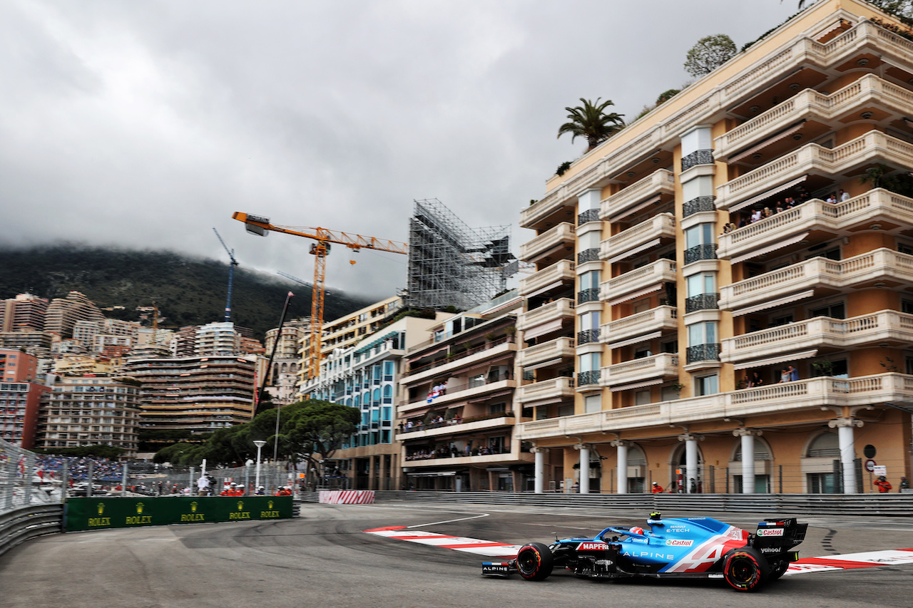 GP MONACO, Esteban Ocon (FRA) Alpine F1 Team A521.
22.05.2021. Formula 1 World Championship, Rd 5, Monaco Grand Prix, Monte Carlo, Monaco, Qualifiche Day.
- www.xpbimages.com, EMail: requests@xpbimages.com © Copyright: Batchelor / XPB Images