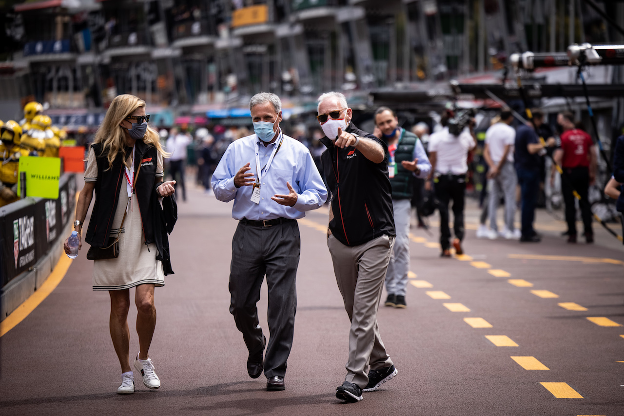 GP MONACO, Chase Carey (USA) with Greg Maffei (USA) Liberty Media Corporation President e Chief Executive Officer.
22.05.2021. Formula 1 World Championship, Rd 5, Monaco Grand Prix, Monte Carlo, Monaco, Qualifiche Day.
- www.xpbimages.com, EMail: requests@xpbimages.com © Copyright: Bearne / XPB Images