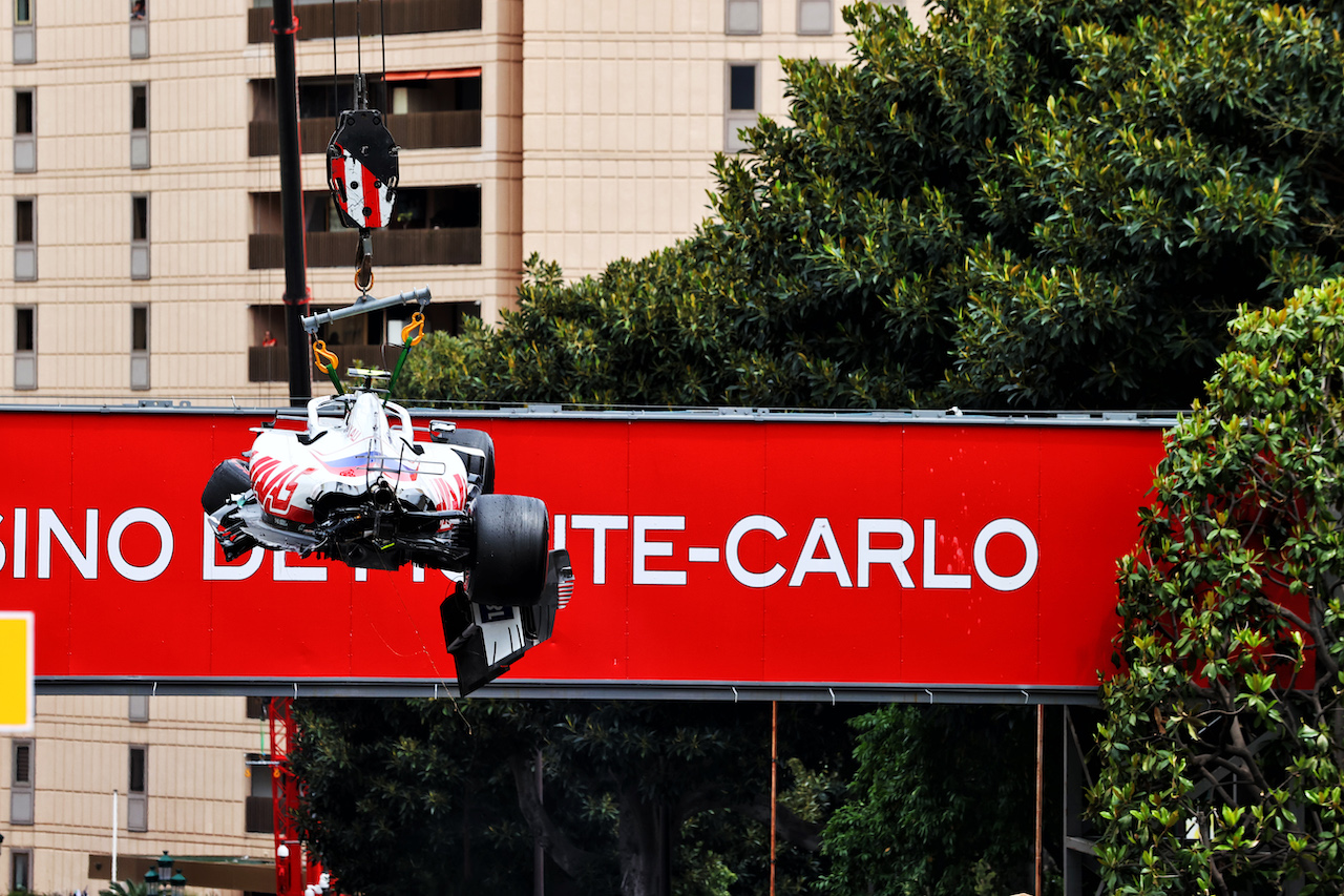 GP MONACO, Mick Schumacher (GER) Haas VF-21 crashed in the third practice session.
22.05.2021. Formula 1 World Championship, Rd 5, Monaco Grand Prix, Monte Carlo, Monaco, Qualifiche Day.
- www.xpbimages.com, EMail: requests@xpbimages.com © Copyright: Moy / XPB Images