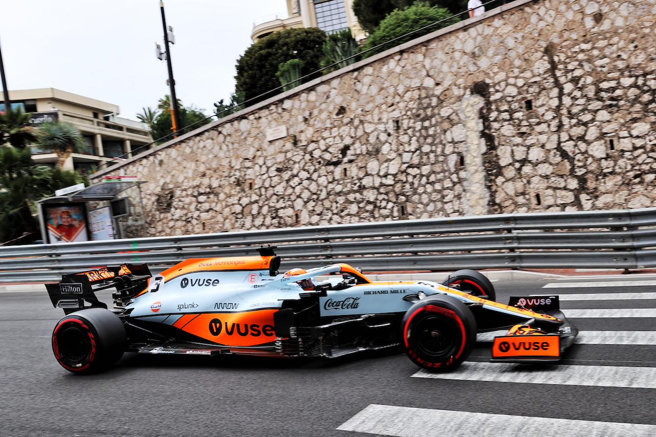 GP MONACO, Daniel Ricciardo (AUS) McLaren MCL35M.
22.05.2021. Formula 1 World Championship, Rd 5, Monaco Grand Prix, Monte Carlo, Monaco, Qualifiche Day.
- www.xpbimages.com, EMail: requests@xpbimages.com © Copyright: Batchelor / XPB Images