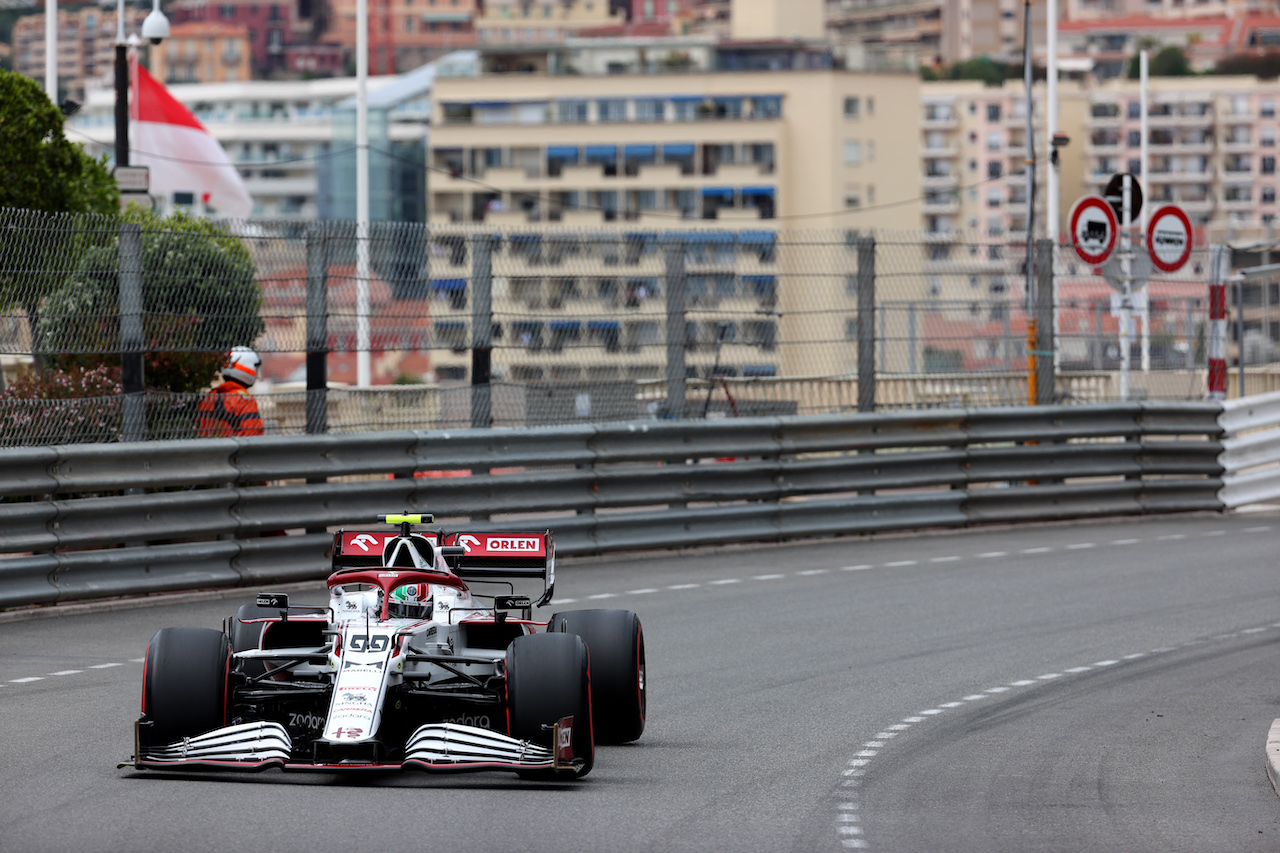 GP MONACO, Antonio Giovinazzi (ITA) Alfa Romeo Racing C41.
22.05.2021. Formula 1 World Championship, Rd 5, Monaco Grand Prix, Monte Carlo, Monaco, Qualifiche Day.
- www.xpbimages.com, EMail: requests@xpbimages.com © Copyright: Batchelor / XPB Images