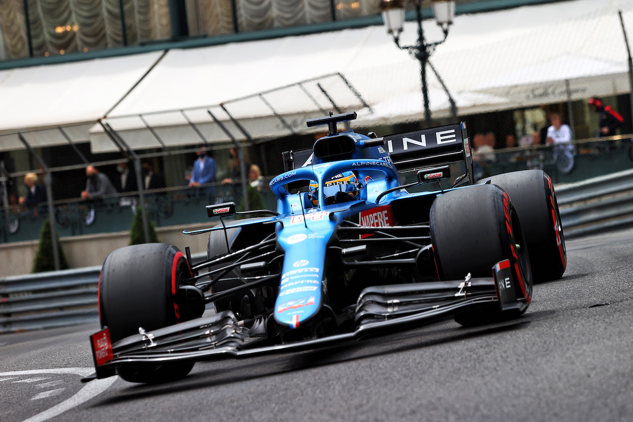 GP MONACO, Fernando Alonso (ESP) Alpine F1 Team A521.
22.05.2021. Formula 1 World Championship, Rd 5, Monaco Grand Prix, Monte Carlo, Monaco, Qualifiche Day.
- www.xpbimages.com, EMail: requests@xpbimages.com © Copyright: Moy / XPB Images