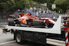 GP MONACO, The damaged Ferrari SF-21 of Charles Leclerc (MON) Ferrari SF-21 is recovered back to the pits on the back of a truck.
22.05.2021. Formula 1 World Championship, Rd 5, Monaco Grand Prix, Monte Carlo, Monaco, Qualifiche Day.
- www.xpbimages.com, EMail: requests@xpbimages.com © Copyright: FIA Pool Image for Editorial Use Only