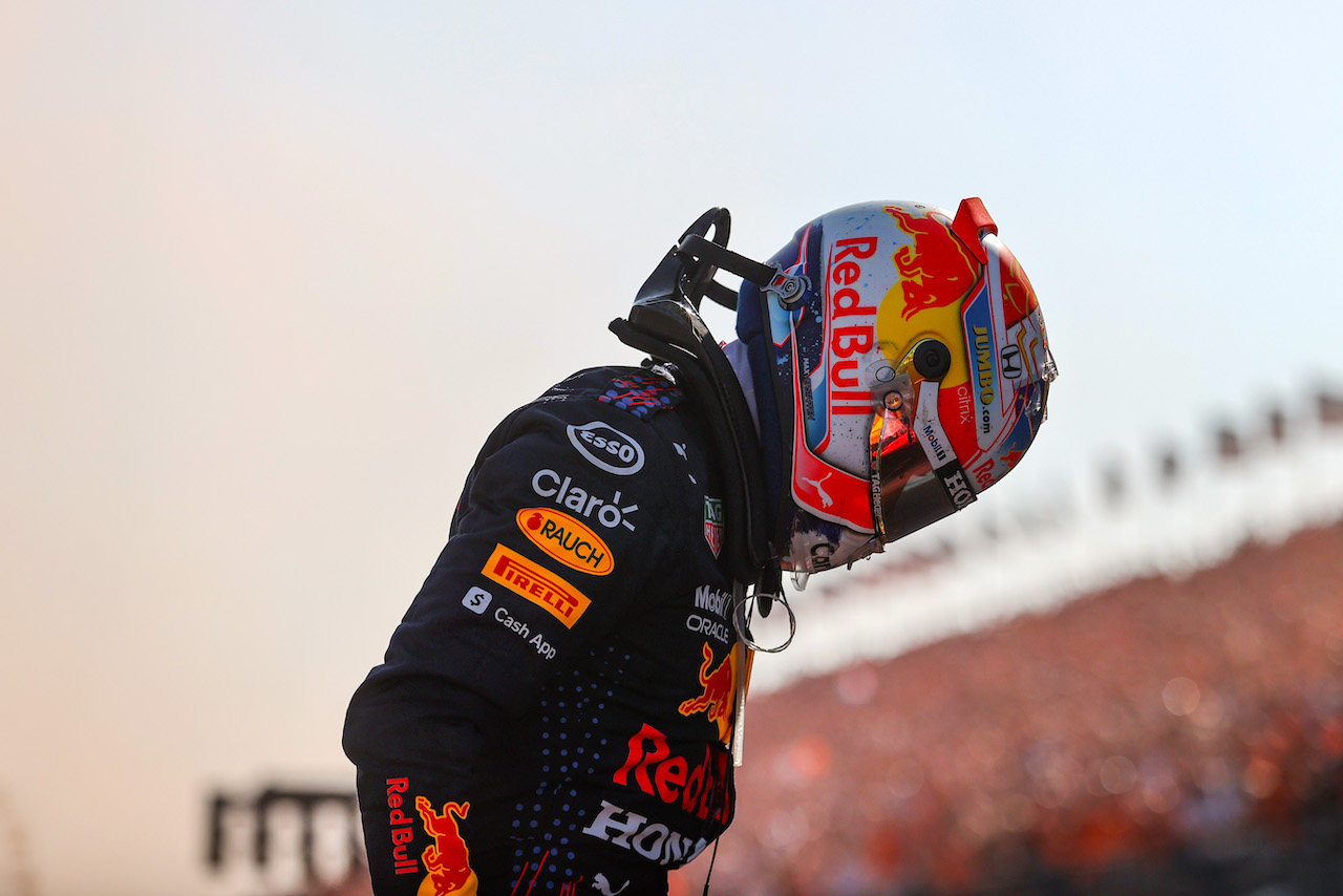 GP OLANDA, Max Verstappen (NLD), Red Bull Racing 
05.09.2021. Formula 1 World Championship, Rd 13, Dutch Grand Prix, Zandvoort, Netherlands, Gara Day.
- www.xpbimages.com, EMail: requests@xpbimages.com © Copyright: Charniaux / XPB Images