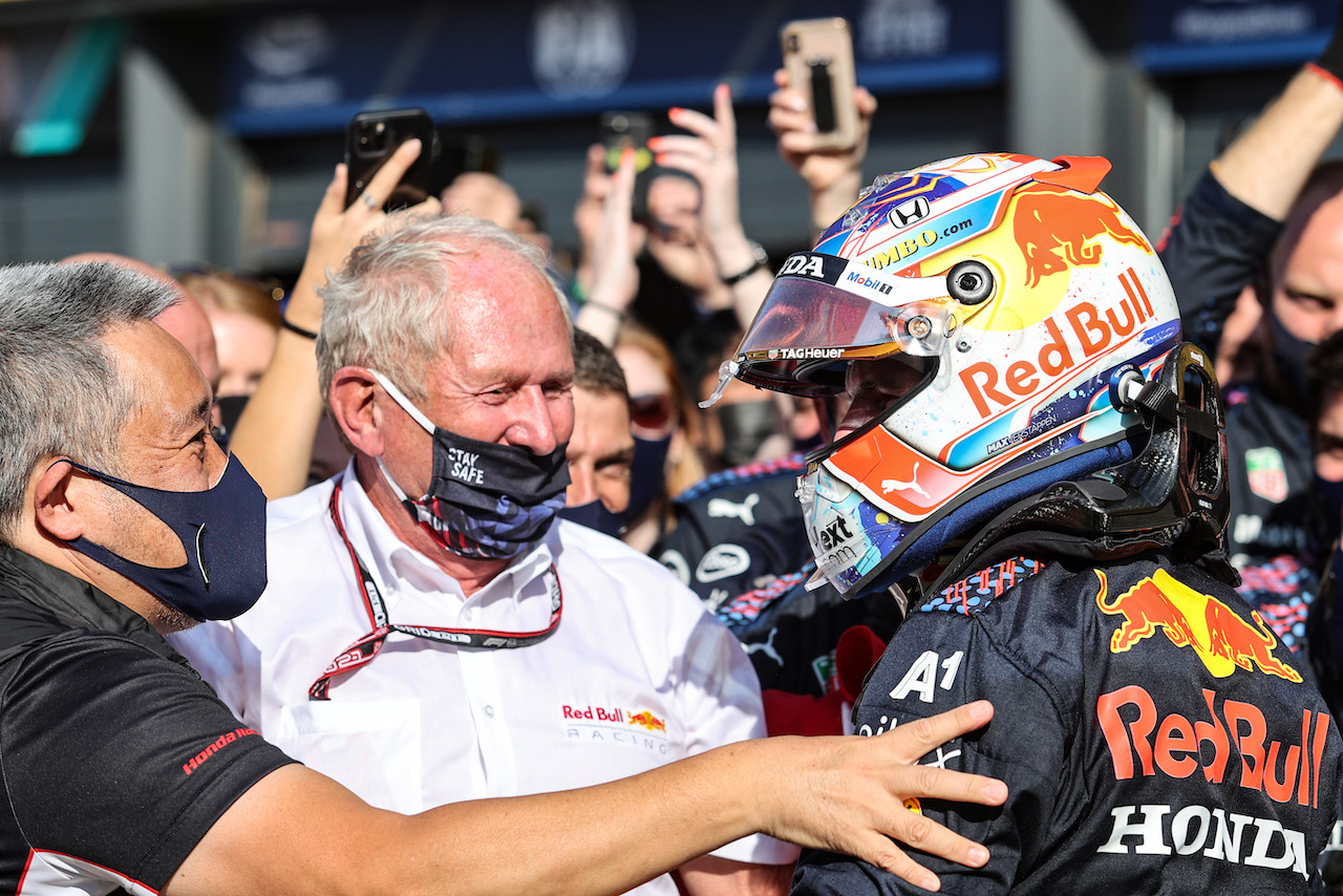 GP OLANDA, Max Verstappen (NLD), Red Bull Racing 
05.09.2021. Formula 1 World Championship, Rd 13, Dutch Grand Prix, Zandvoort, Netherlands, Gara Day.
- www.xpbimages.com, EMail: requests@xpbimages.com ¬© Copyright: Charniaux / XPB Images