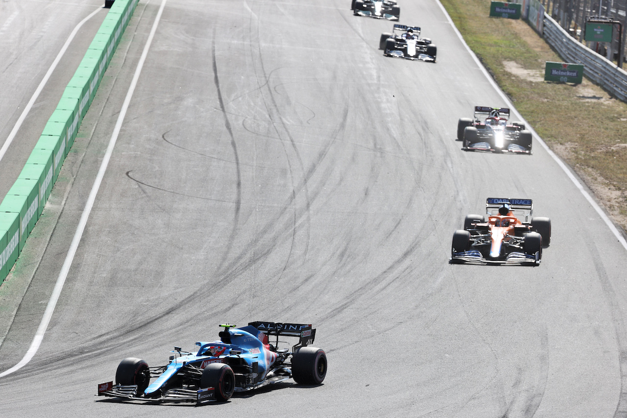 GP OLANDA, Esteban Ocon (FRA) Alpine F1 Team A521.
05.09.2021. Formula 1 World Championship, Rd 13, Dutch Grand Prix, Zandvoort, Netherlands, Gara Day.
- www.xpbimages.com, EMail: requests@xpbimages.com © Copyright: Batchelor / XPB Images