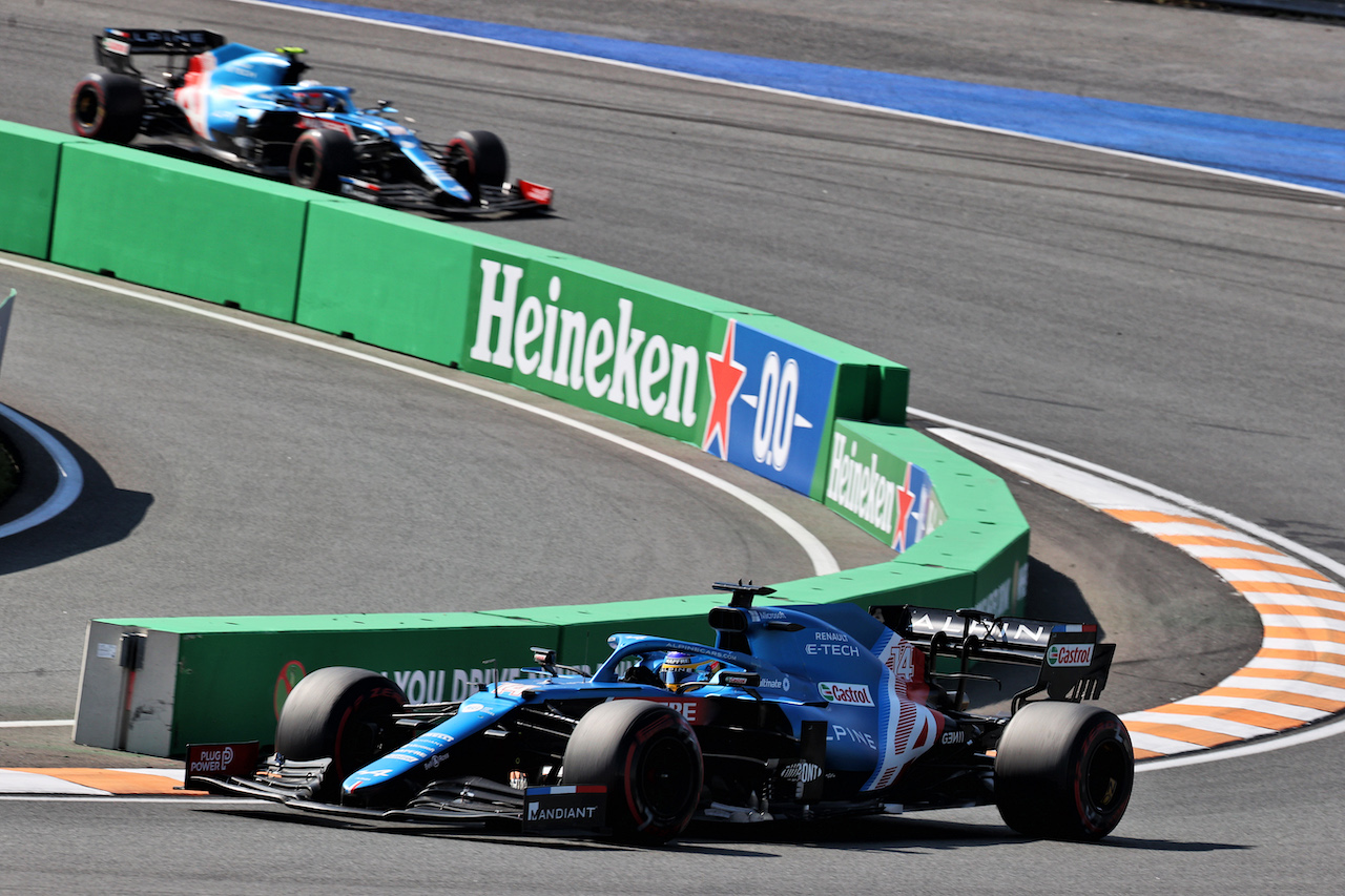 GP OLANDA, Fernando Alonso (ESP) Alpine F1 Team A521.
05.09.2021. Formula 1 World Championship, Rd 13, Dutch Grand Prix, Zandvoort, Netherlands, Gara Day.
- www.xpbimages.com, EMail: requests@xpbimages.com © Copyright: Batchelor / XPB Images