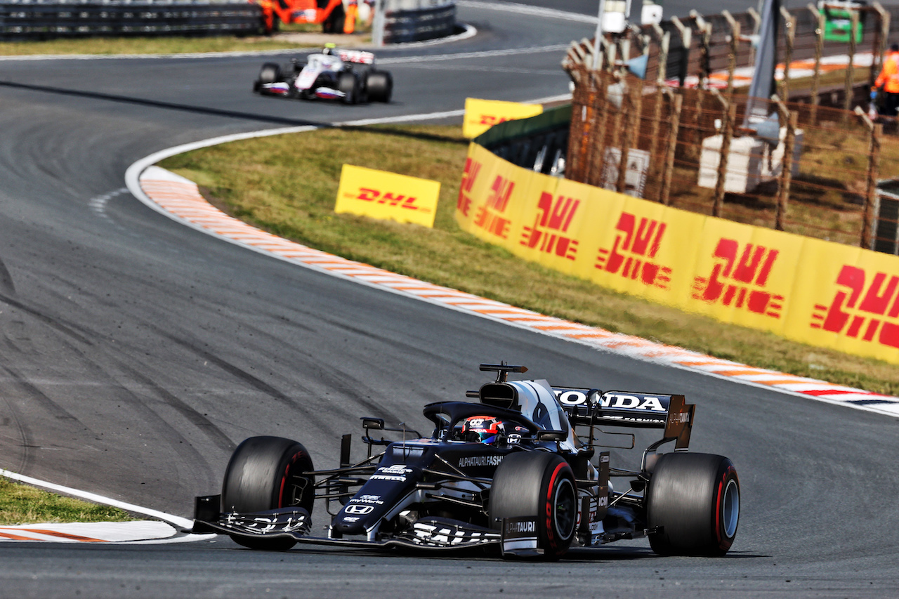 GP OLANDA, Yuki Tsunoda (JPN) AlphaTauri AT02.
05.09.2021. Formula 1 World Championship, Rd 13, Dutch Grand Prix, Zandvoort, Netherlands, Gara Day.
- www.xpbimages.com, EMail: requests@xpbimages.com © Copyright: Batchelor / XPB Images