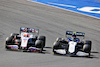 GP OLANDA, Nikita Mazepin (RUS) Haas F1 Team VF-21 e Nicholas Latifi (CDN) Williams Racing FW43B battle for position.
05.09.2021. Formula 1 World Championship, Rd 13, Dutch Grand Prix, Zandvoort, Netherlands, Gara Day.
- www.xpbimages.com, EMail: requests@xpbimages.com © Copyright: Batchelor / XPB Images