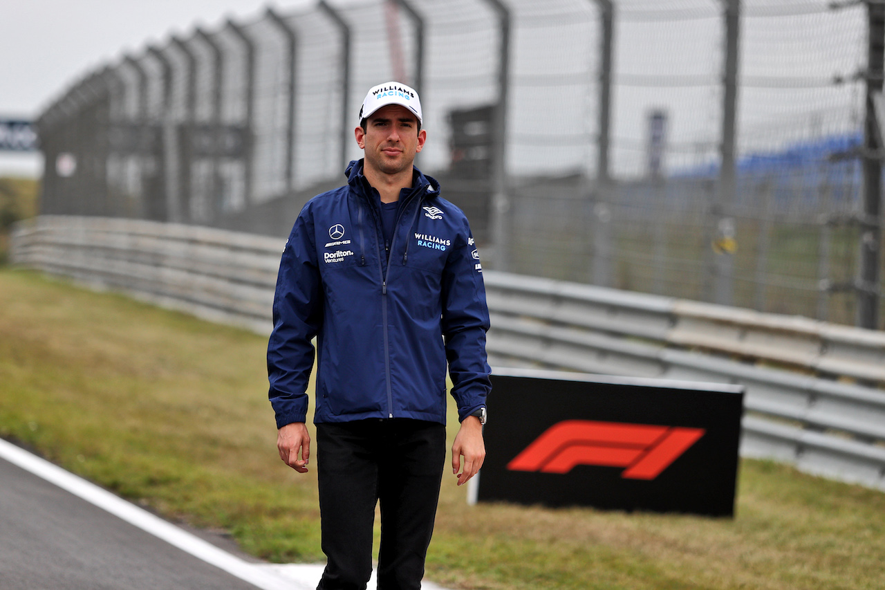 GP OLANDA, Nicholas Latifi (CDN) Williams Racing walks the circuit.
02.09.2021. Formula 1 World Championship, Rd 13, Dutch Grand Prix, Zandvoort, Netherlands, Preparation Day.
- www.xpbimages.com, EMail: requests@xpbimages.com © Copyright: Moy / XPB Images
