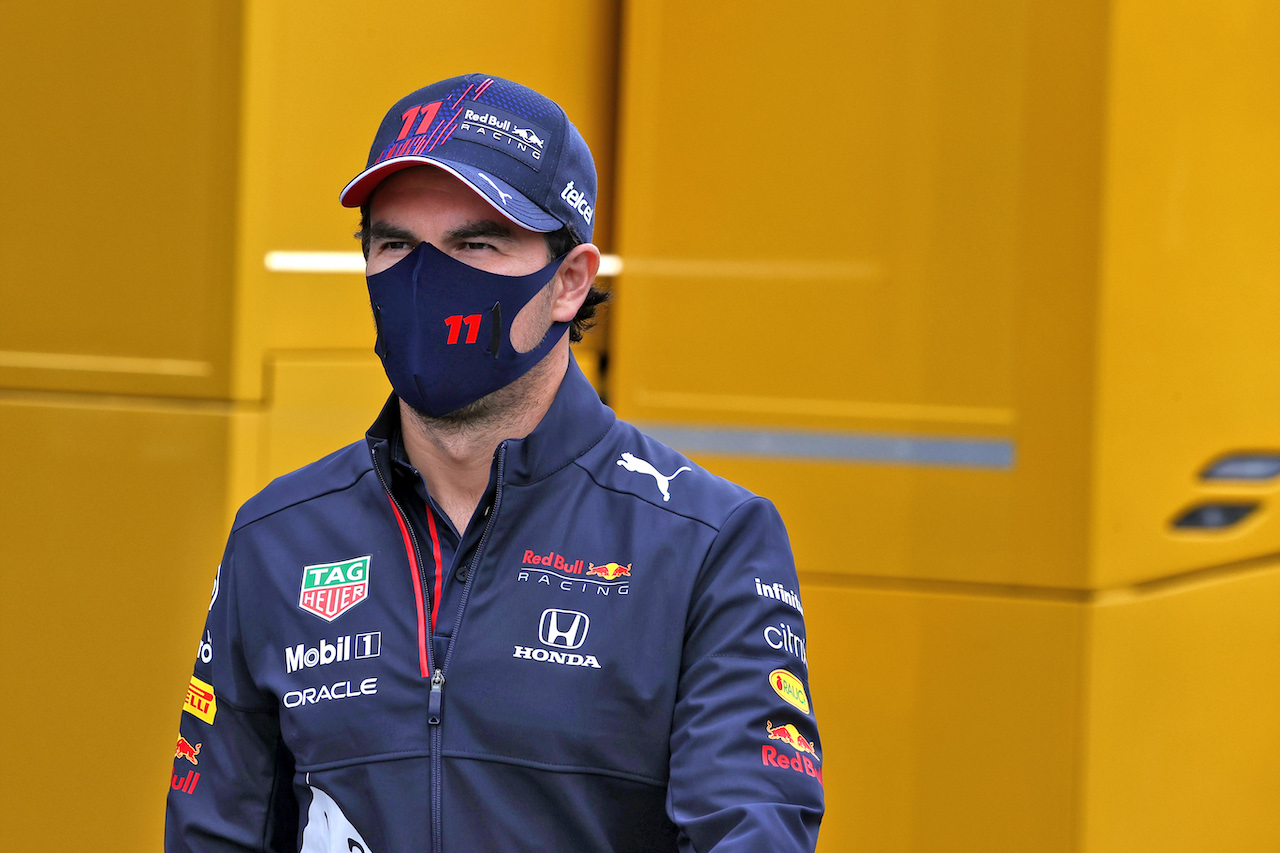 GP OLANDA, Sergio Perez (MEX) Red Bull Racing.
02.09.2021. Formula 1 World Championship, Rd 13, Dutch Grand Prix, Zandvoort, Netherlands, Preparation Day.
- www.xpbimages.com, EMail: requests@xpbimages.com © Copyright: Moy / XPB Images