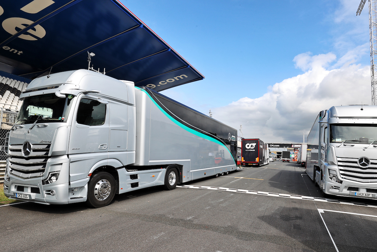 GP OLANDA, Circuit Atmosfera - Mercedes AMG F1 trucks.
01.09.2021. Formula 1 World Championship, Rd 13, Dutch Grand Prix, Zandvoort, Netherlands, Preparation Day.
- www.xpbimages.com, EMail: requests@xpbimages.com © Copyright: Moy / XPB Images