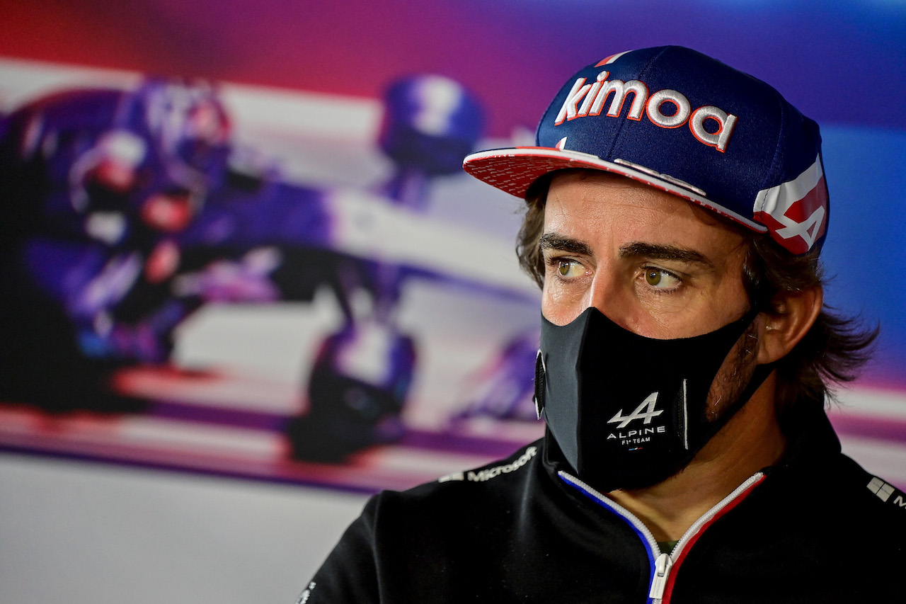 GP OLANDA, Fernando Alonso (ESP) Alpine F1 Team in the FIA Press Conference.
02.09.2021. Formula 1 World Championship, Rd 13, Dutch Grand Prix, Zandvoort, Netherlands, Preparation Day.
- www.xpbimages.com, EMail: requests@xpbimages.com © Copyright: FIA Pool Image for Editorial Use Only