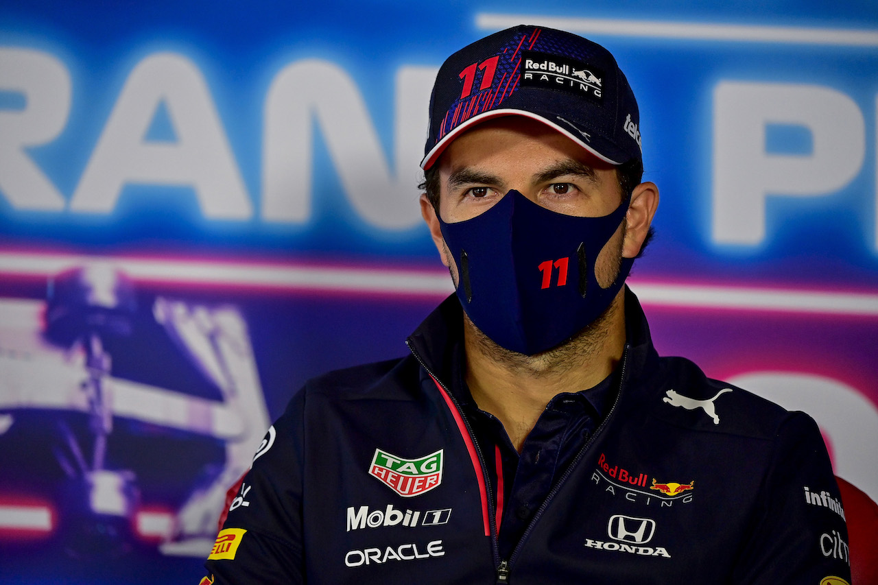 GP OLANDA, Sergio Perez (MEX) Red Bull Racing in the FIA Press Conference.
02.09.2021. Formula 1 World Championship, Rd 13, Dutch Grand Prix, Zandvoort, Netherlands, Preparation Day.
- www.xpbimages.com, EMail: requests@xpbimages.com © Copyright: FIA Pool Image for Editorial Use Only