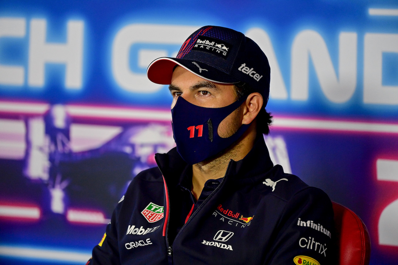 GP OLANDA, Sergio Perez (MEX) Red Bull Racing in the FIA Press Conference.
02.09.2021. Formula 1 World Championship, Rd 13, Dutch Grand Prix, Zandvoort, Netherlands, Preparation Day.
- www.xpbimages.com, EMail: requests@xpbimages.com © Copyright: FIA Pool Image for Editorial Use Only