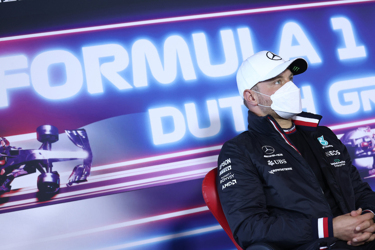 GP OLANDA, Valtteri Bottas (FIN) Mercedes AMG F1 in the FIA Press Conference.
02.09.2021. Formula 1 World Championship, Rd 13, Dutch Grand Prix, Zandvoort, Netherlands, Preparation Day.
- www.xpbimages.com, EMail: requests@xpbimages.com © Copyright: FIA Pool Image for Editorial Use Only