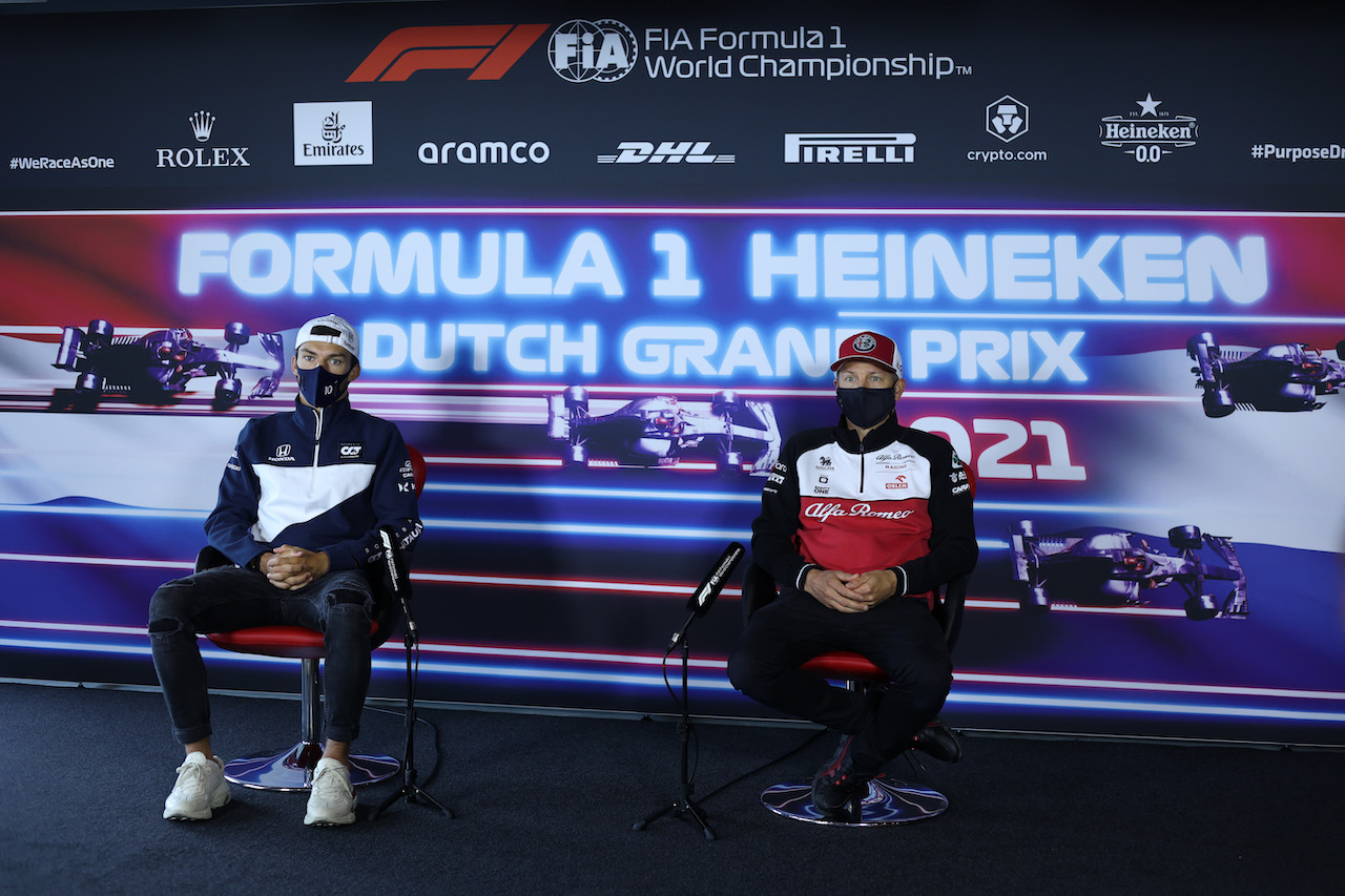 GP OLANDA, (L to R): Pierre Gasly (FRA) AlphaTauri e Kimi Raikkonen (FIN) Alfa Romeo Racing in the FIA Press Conference.
02.09.2021. Formula 1 World Championship, Rd 13, Dutch Grand Prix, Zandvoort, Netherlands, Preparation Day.
- www.xpbimages.com, EMail: requests@xpbimages.com © Copyright: FIA Pool Image for Editorial Use Only