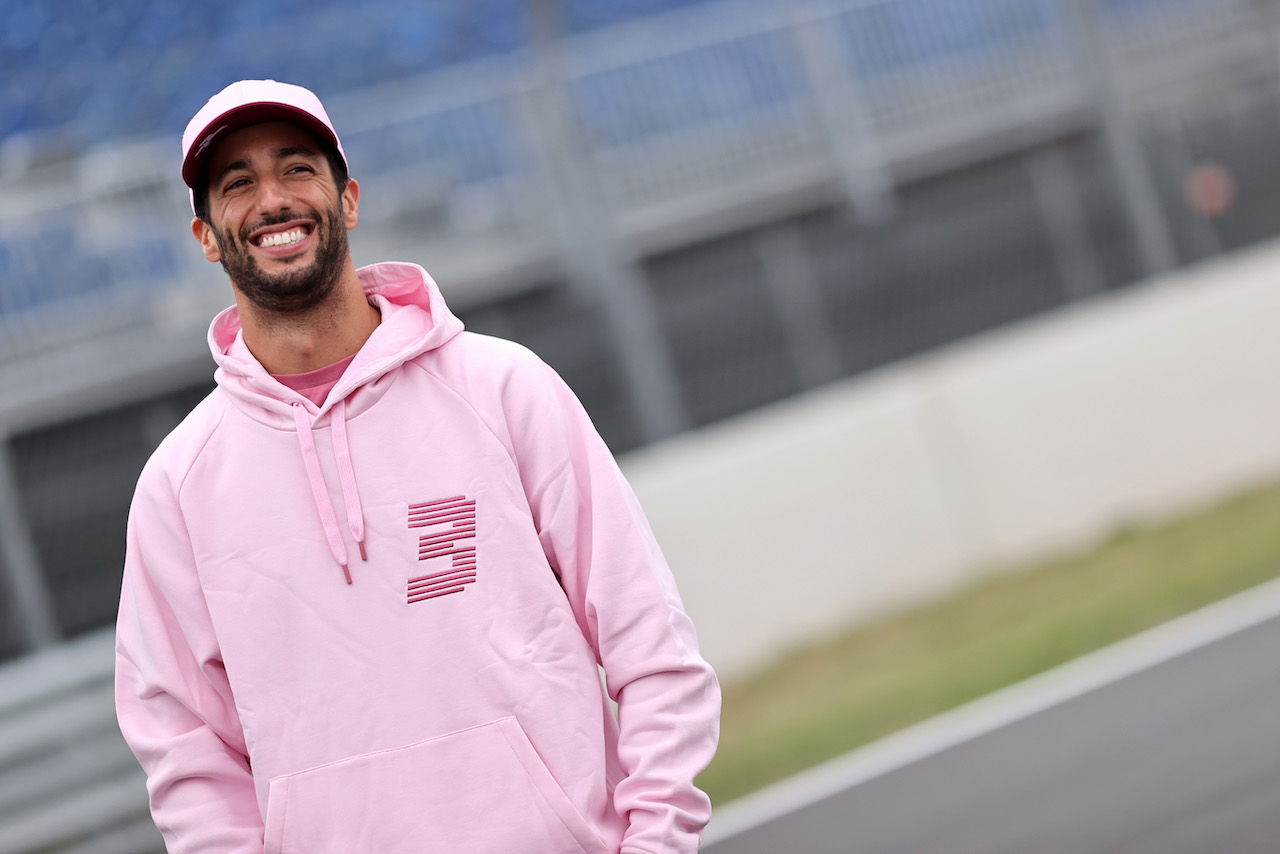 GP OLANDA, Daniel Ricciardo (AUS), McLaren F1 Team 
02.09.2021. Formula 1 World Championship, Rd 13, Dutch Grand Prix, Zandvoort, Netherlands, Preparation Day.
- www.xpbimages.com, EMail: requests@xpbimages.com ¬© Copyright: Charniaux / XPB Images