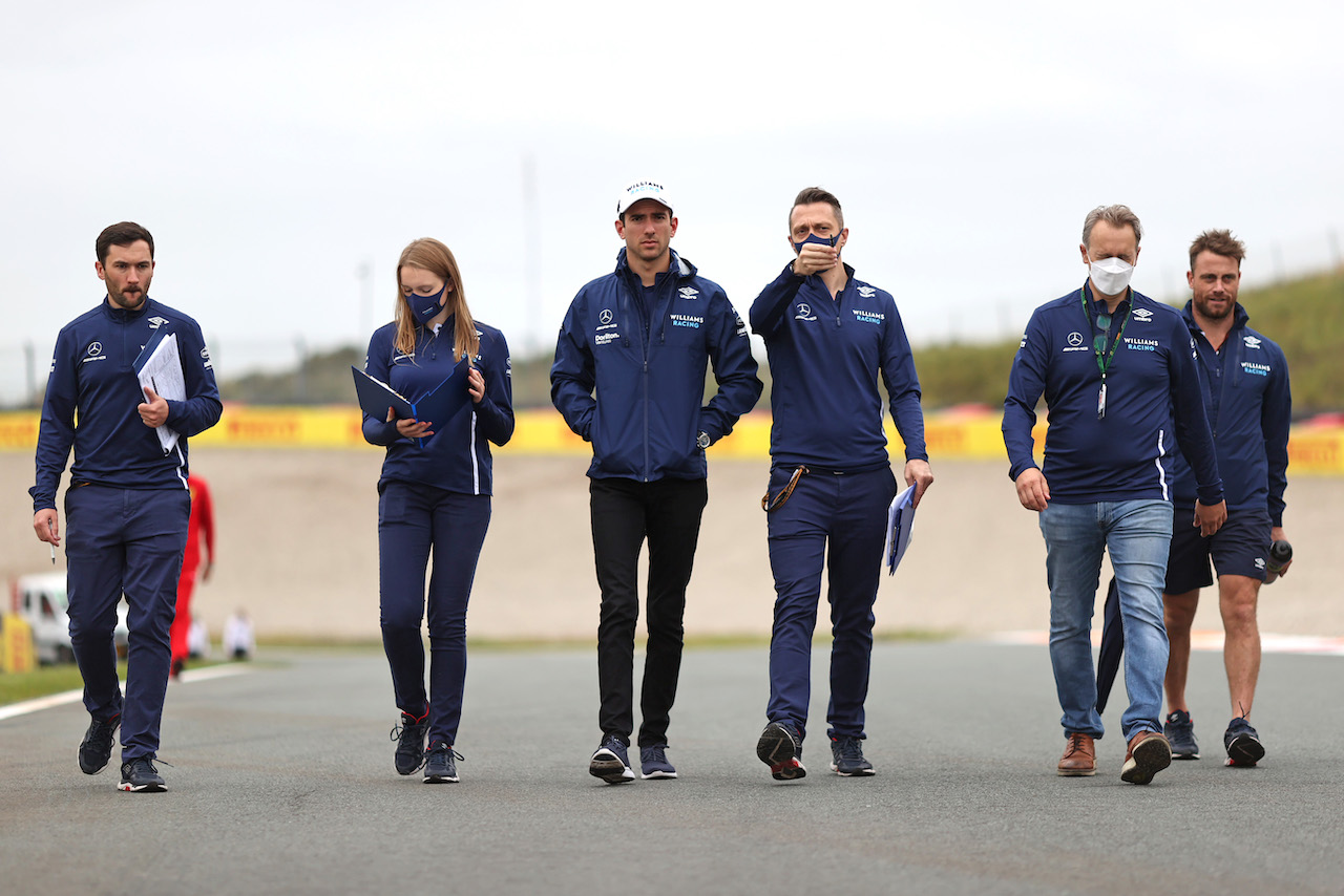 GP OLANDA, Nicholas Latifi (CDN), Williams Racing 
02.09.2021. Formula 1 World Championship, Rd 13, Dutch Grand Prix, Zandvoort, Netherlands, Preparation Day.
- www.xpbimages.com, EMail: requests@xpbimages.com ¬© Copyright: Charniaux / XPB Images