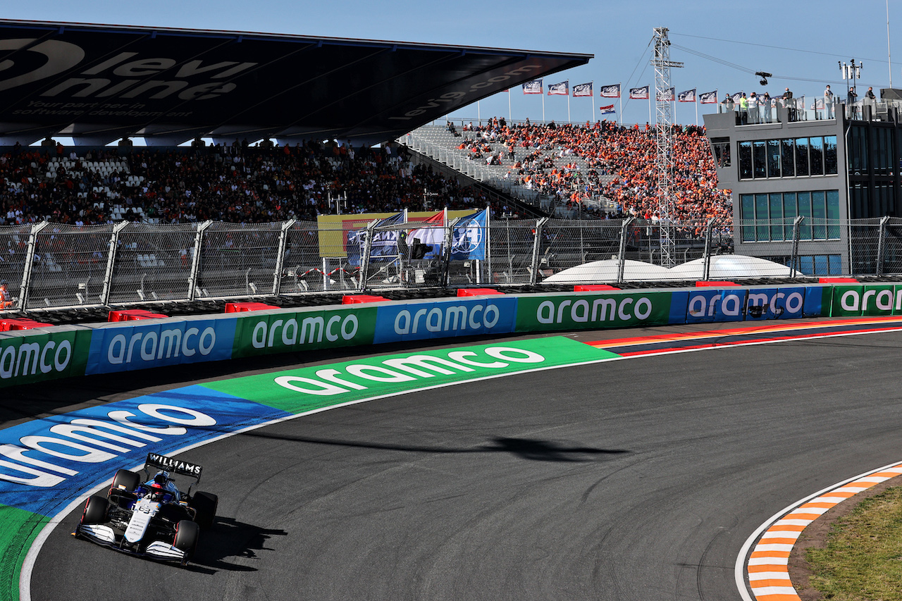 GP OLANDA, George Russell (GBR) Williams Racing FW43B.
04.09.2021. Formula 1 World Championship, Rd 13, Dutch Grand Prix, Zandvoort, Netherlands, Qualifiche Day.
- www.xpbimages.com, EMail: requests@xpbimages.com © Copyright: Batchelor / XPB Images