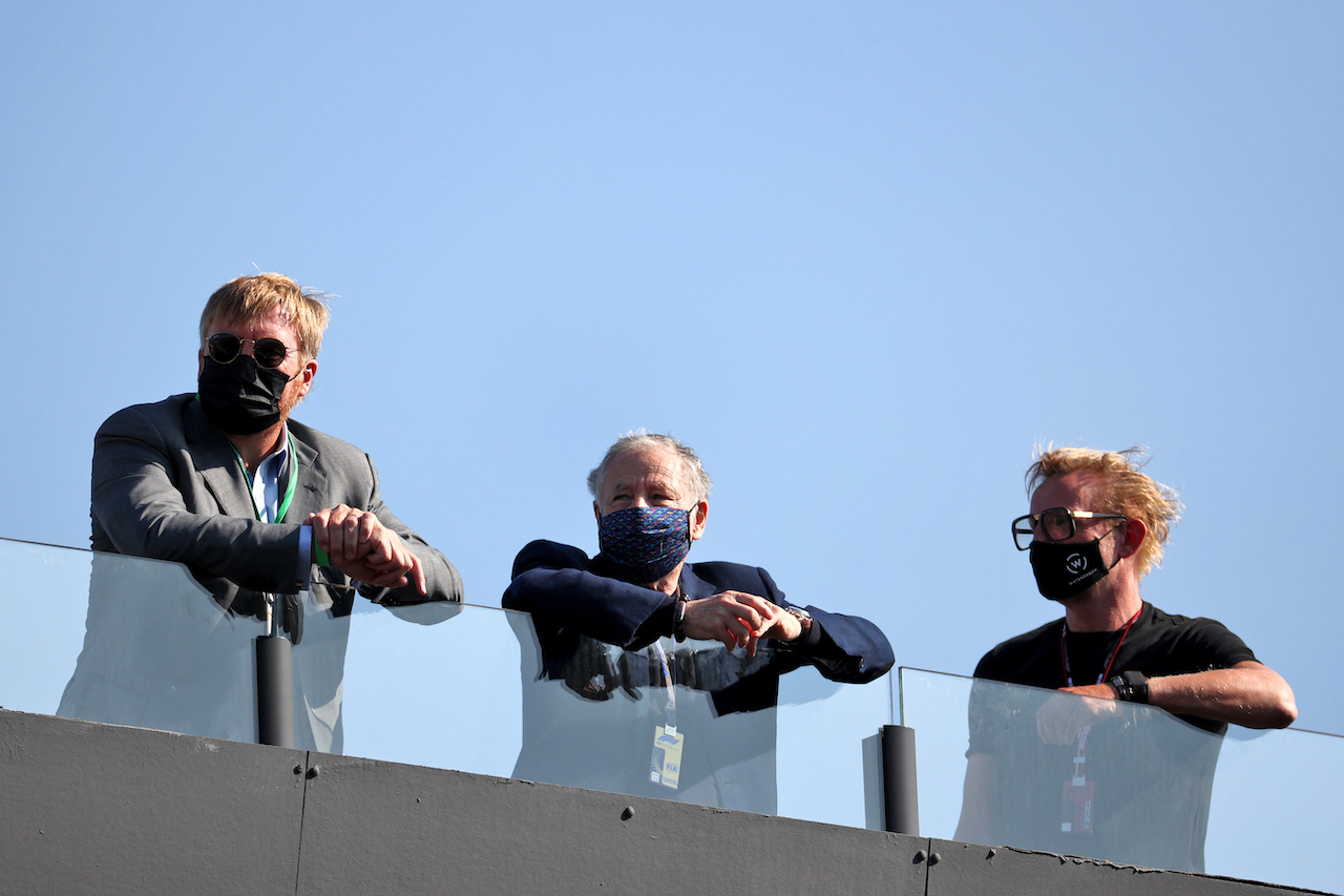 GP OLANDA, Jean Todt (FRA) FIA President (Centre) with Prince Bernhard of Orange-Nassau, van Vollenhoven (NLD) Zandvoort Circuit Co-Owner (Right).
04.09.2021. Formula 1 World Championship, Rd 13, Dutch Grand Prix, Zandvoort, Netherlands, Qualifiche Day.
- www.xpbimages.com, EMail: requests@xpbimages.com © Copyright: Batchelor / XPB Images