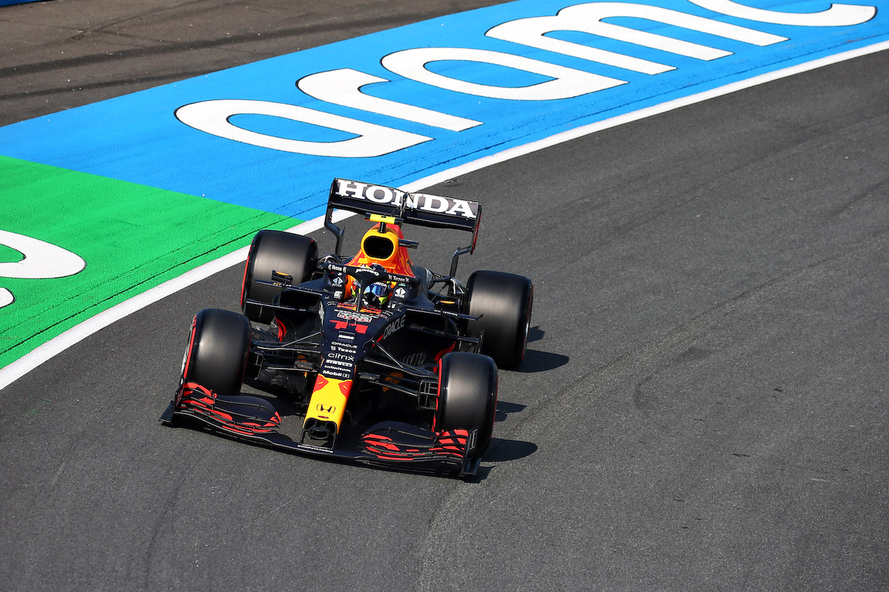 GP OLANDA, Sergio Perez (MEX) Red Bull Racing RB16B.
03.09.2021. Formula 1 World Championship, Rd 13, Dutch Grand Prix, Zandvoort, Netherlands, Practice Day.
- www.xpbimages.com, EMail: requests@xpbimages.com © Copyright: XPB Images