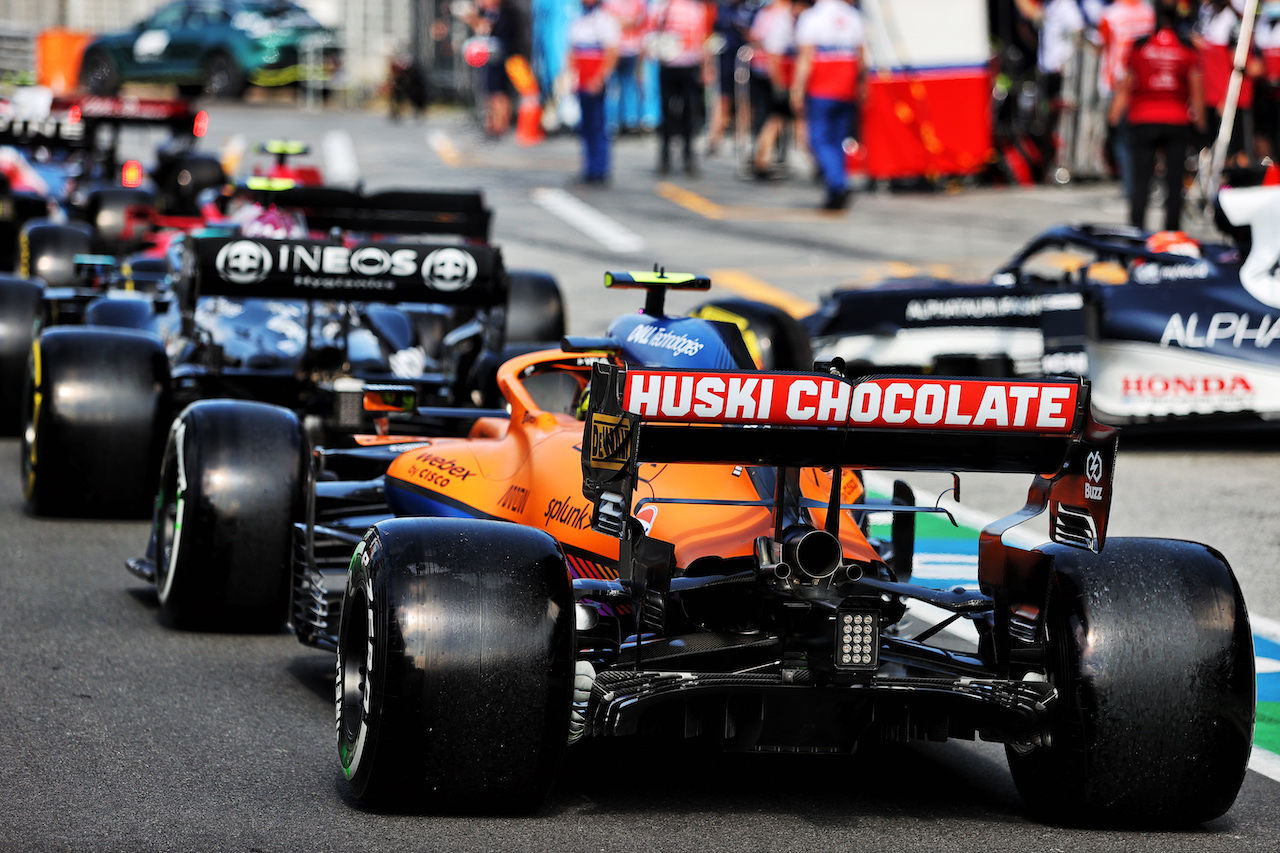 GP OLANDA, Lando Norris (GBR) McLaren MCL35M leaves the pits.
03.09.2021. Formula 1 World Championship, Rd 13, Dutch Grand Prix, Zandvoort, Netherlands, Practice Day.
- www.xpbimages.com, EMail: requests@xpbimages.com © Copyright: Moy / XPB Images